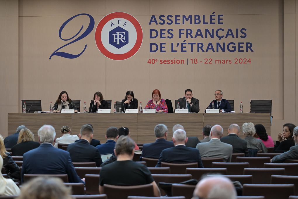 Présentation de l'état civil des Français de l'étranger introduite (…)